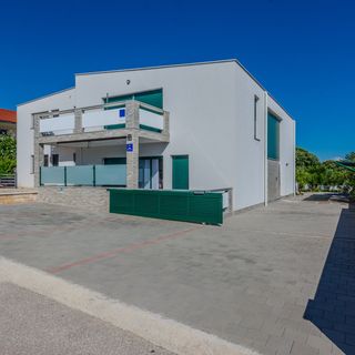 Apartmanok Parkolóhellyel Vir - Kozjak, Vir - 23400 Vir - Kozjak (2)
