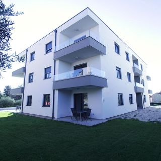 Apartments Frank Zambratija (4)