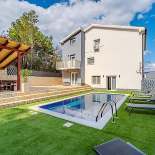 Villa Ivanovi Dvori Donji Karin (2)