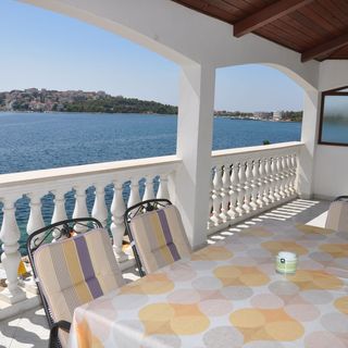 Apartments Bibi Rogoznica (4)