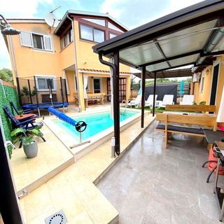 House Tangerine Fazana (2)