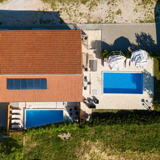 House Stone Curlew 5 Lišane Tinjske (5)