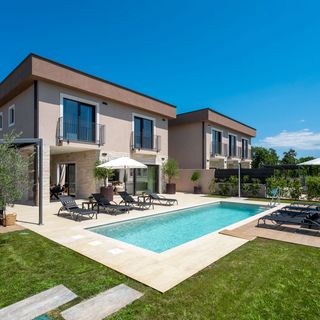 Villa Palazzina I s bazenom i wellnesom Vranici (3)