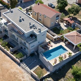 Apartments Antonija and Robert Zaton (4)