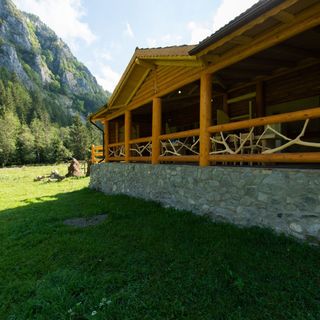 Cabana Colții Ghimbavului Dâmbovicioara (4)