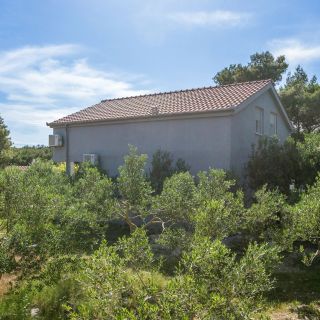 Apartments With Parking Space Cove Smrčeva, Brač - 20193 Smrčeva (5)