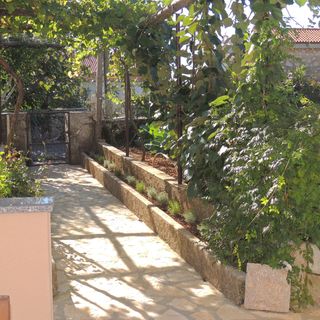 Apartmanok Parkolóhellyel Gabonjin, Krk - 20351 Gabonjin (2)