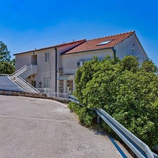 Apartmanok Parkolóhellyel Hvar - 23674 (3)