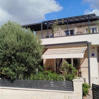 Apartmanok Medencével Vodice - 23759 (2)