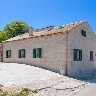 Apartmanok Parkolóhellyel Skrip, Brac - 23826 Škrip (2)