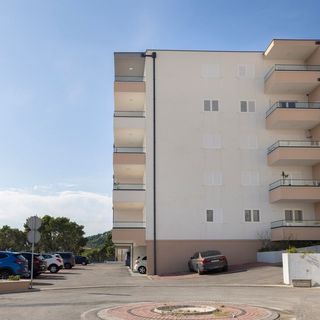 Apartmanok Parkolóhellyel Makarska - 23931 (2)