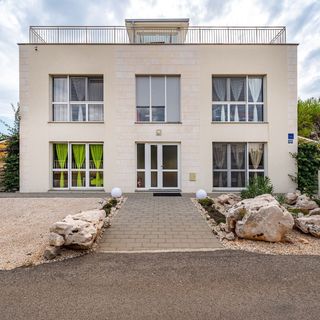 Apartmanok Családok Részére Medencével Vir - 23976 (4)