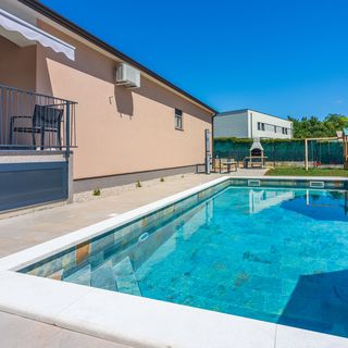 Villa Daris Nedescina (2)