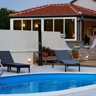 House Isabell Zaton II (3)