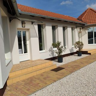 Liget Apartman Zsarolyán (2)