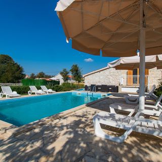 House Stone Curlew 4 Lišane Tinjske (2)