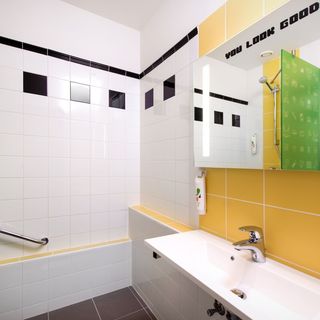 Ibis Styles Budapest Center (2)