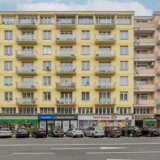 Apartament w Sercu Warszawy Biurko do Pracy Zdalnej by Noclegi Renters (4)