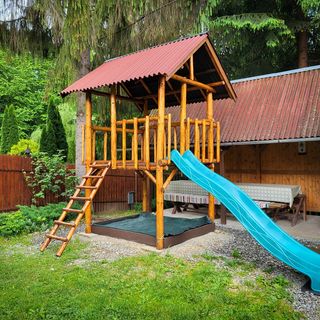 Cabana Greenwood Guesthouse Joseni (3)