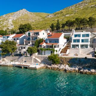 Ház Családok Részére Medencével A Tenger Mellett Sparadici, Sibenik - 24200 Šparadići (3)