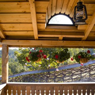 Casuță tradițională cu ciubăr, sauna - Casa de la Nuci Bran (2)