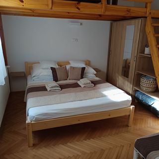 Apró Vendégház Ópusztaszer (2)