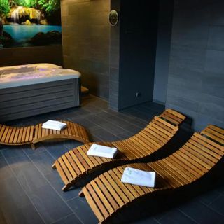 Centrum Restauracyjno-Hotelowe Florres Pawłowiczki (2)