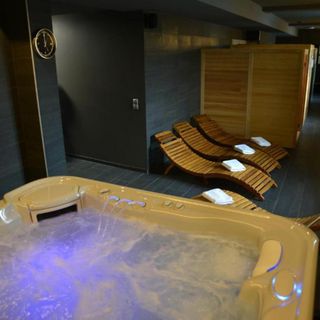 Centrum Restauracyjno-Hotelowe Florres Pawłowiczki (3)