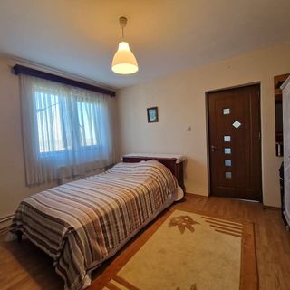 Family's UpHouse Iepureşti (5)