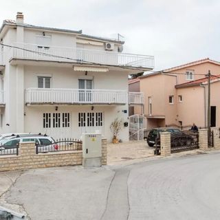 Apartments Knez Podstrana (2)