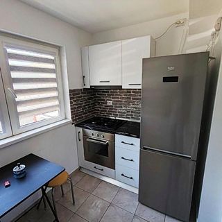 Nicolle Studio 2 Pitești (2)