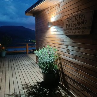 Sherpa Pihenőház Nagymaros (2)