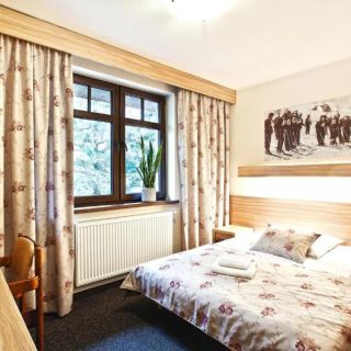 Hotel Absolwent Zieleniec Duszniki Zdrój (2)
