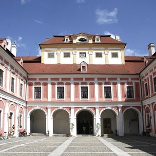 Zámek Červený Hrádek (4)