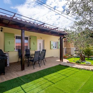 Vendégház Lupoglav - CIS366 (2)