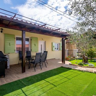 Vendégház Lupoglav - CIS366 (2)