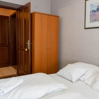 Vino Étterem és Panzió Izsák (5)