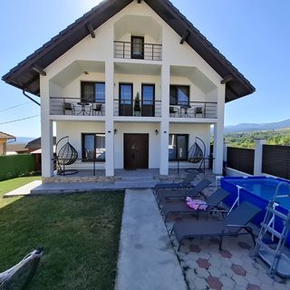 Casa Șandru Novaci (2)