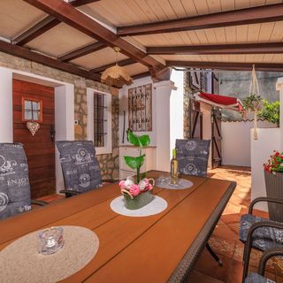 Bobbys Home Selce (4)