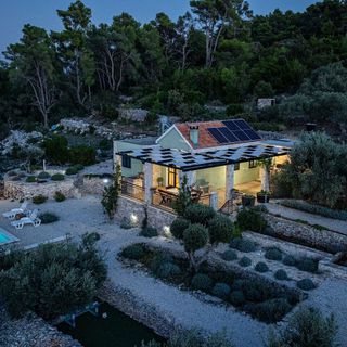 House Komadić raja Blato (4)