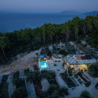 House Komadić raja Blato (5)