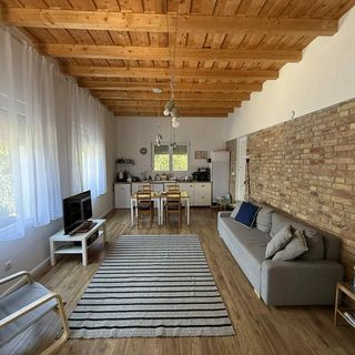 Vörös Patak Apartmanház Balatonfűzfő (2)