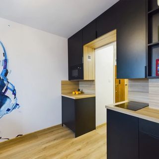 Żelazna 16 Warszawa | Nowoczesne Studio | Klimatyzacja (3)