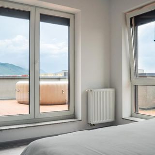 Skylark | Vancouver Penthouse - Jacuzzi & Panoramic View Brașov (4)