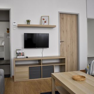 Búzavirág Apartmanok Oszkó (2)