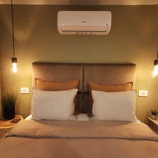 Noir Apartment Haţeg (2)