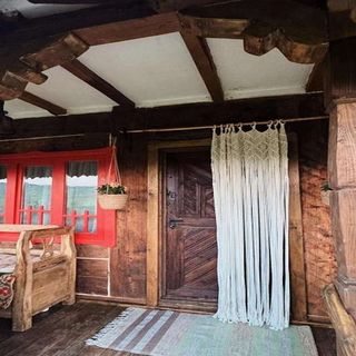 Inside, The Village- The Brick Loft Tunari (4)