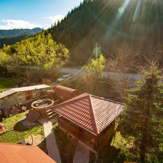 Casa La 7 Frați Broșteni (2)