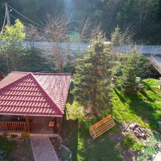 Casa La 7 Frați Broșteni (4)