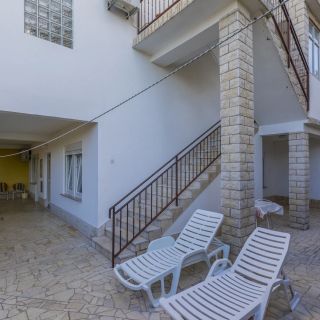Apartments and Rooms Dotli Selce (3)
